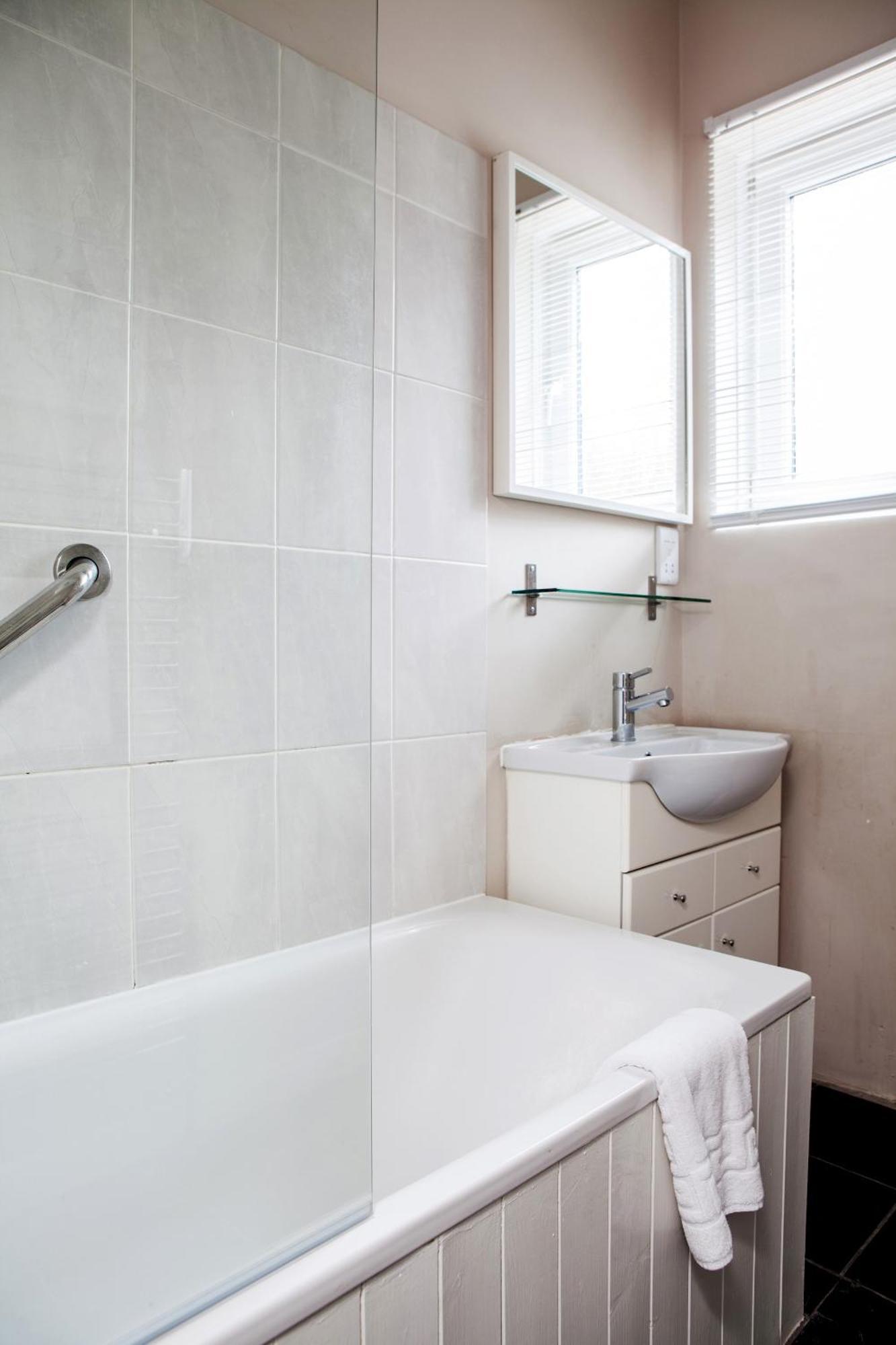 Madison Hill - Bedford Hill 1 - One Bedroom Flat Λονδίνο Εξωτερικό φωτογραφία